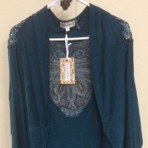 Pretty Lightweight Teal Top